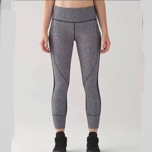 Lululemon “Hit It” 7/8 Leggings